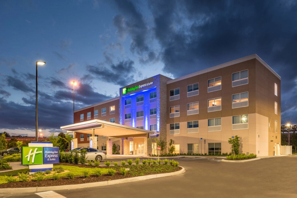 Holiday Inn Express & Suites Tampa North - Wesley Chapel by IHG