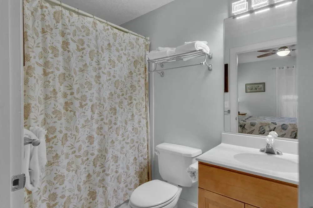 Twin Palms 1103