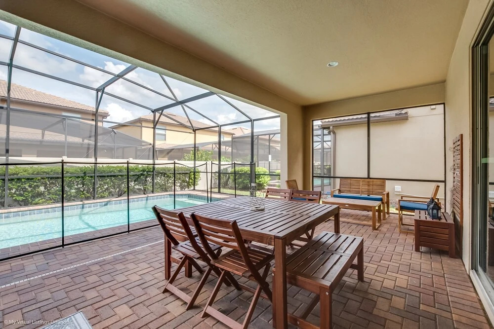 8 Bed Villa with Games, Pool & Spa