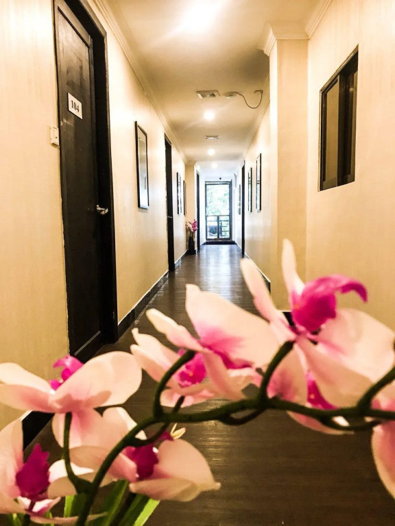 River Star Hotel