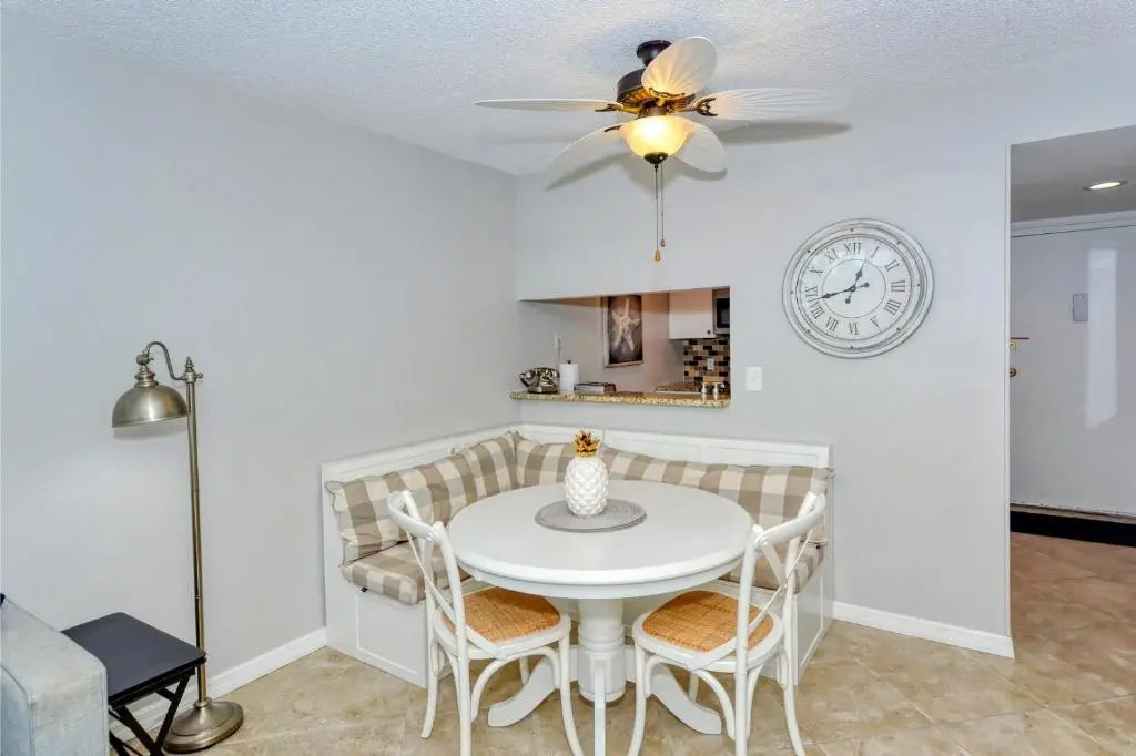 LaPlaya 202E Catch the gentle Gulf breezes on your private balcony beneath the swaying palms