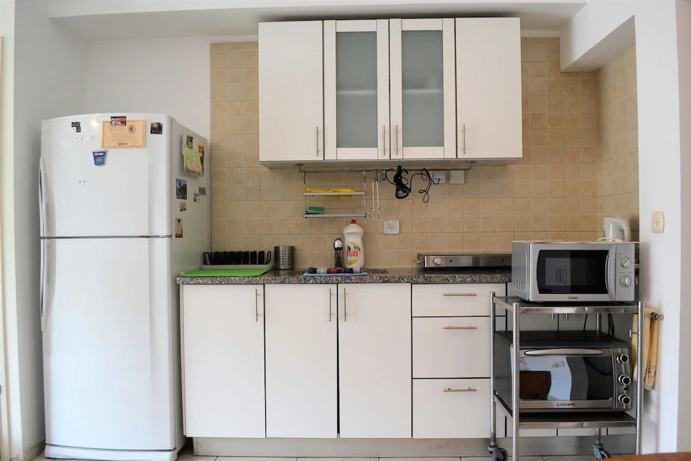 2BDR Amazing Location with Parking