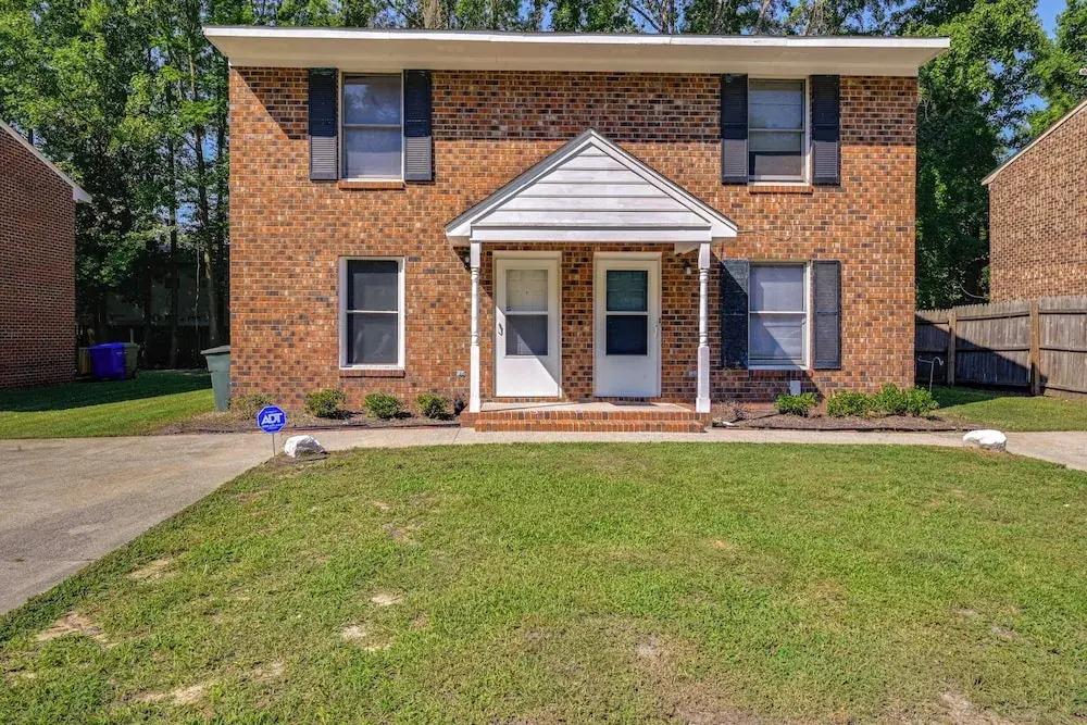 < 2 Mi to ECU & Medical District: Retreat w/ Patio