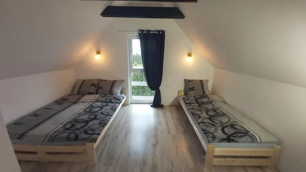 Poprzeczna 7