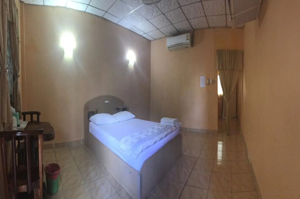The 99 Inn Hotel
