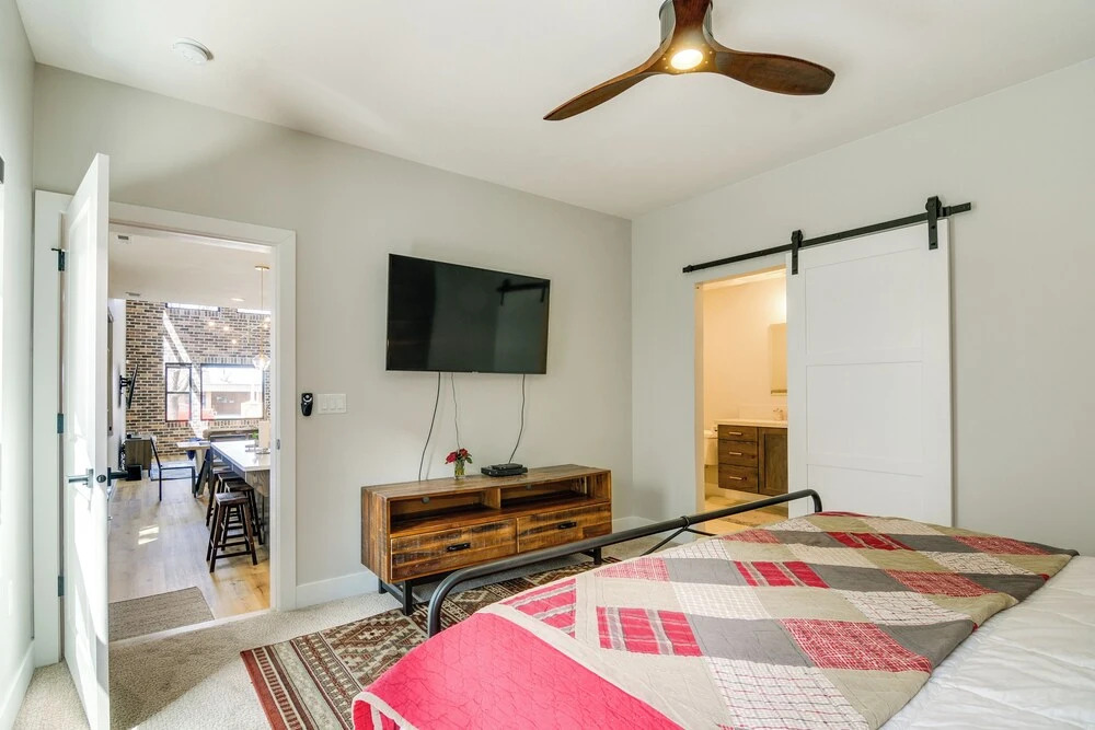 Gateway to Zion! Modern Home in Historic Parowan
