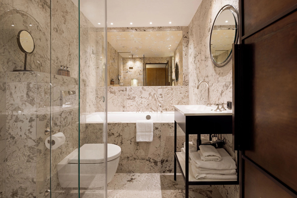 Hypernym Hotel & Suites