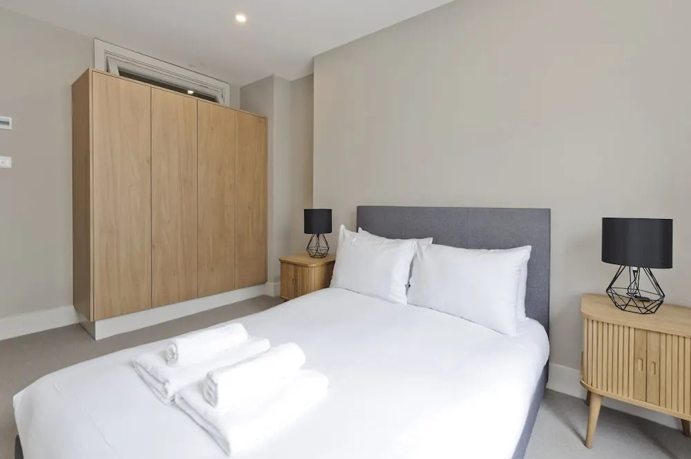 Immaculate new Apartment in Chelsea by Underthedoormat
