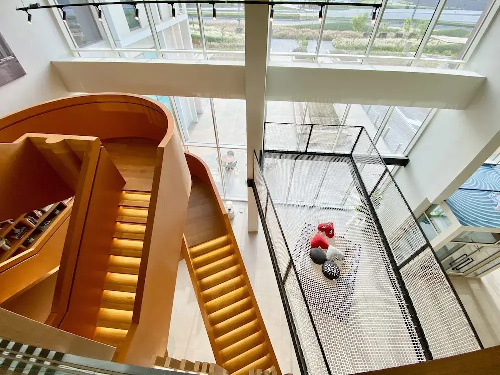 Marco Polo - Stylish Apt with Skyline views, Great Amenities