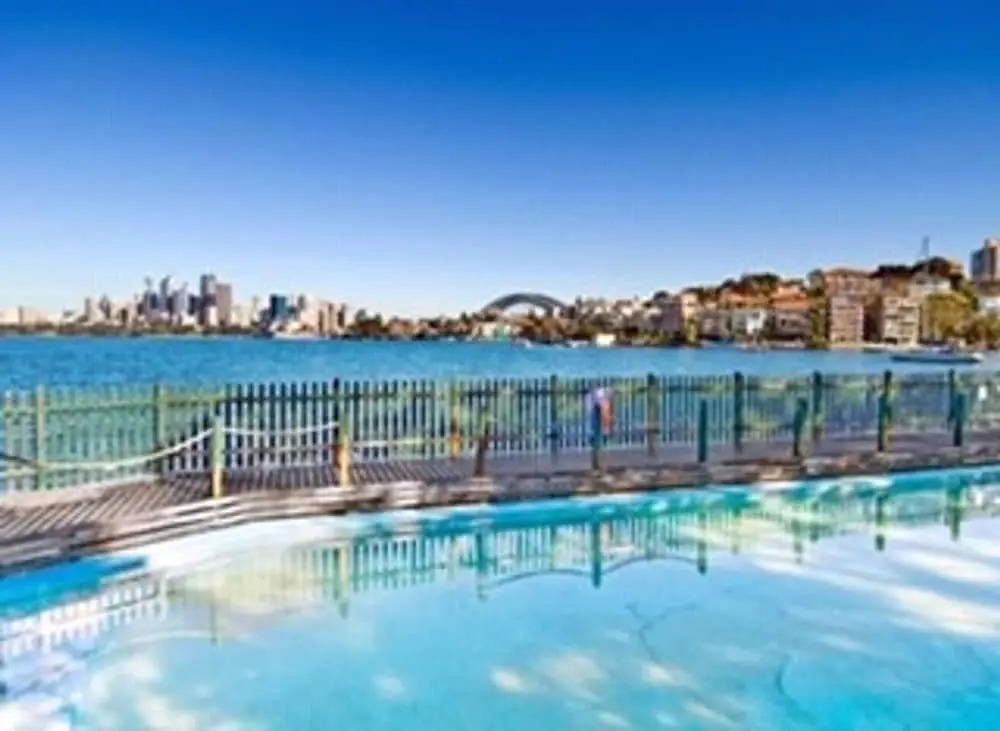 Deco Penthouse With Sydney Harbour Views