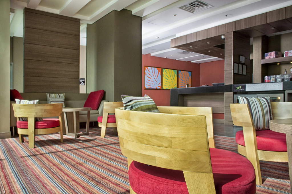 Hampton by Hilton Cali