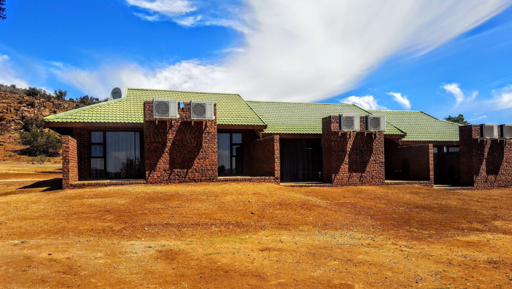 Sangiro Game Lodge - Sustainable Electricity and Water