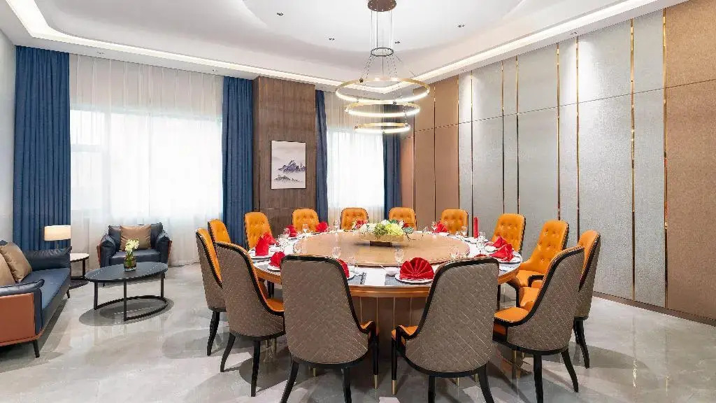 Holiday Inn Express Xining Railway Station