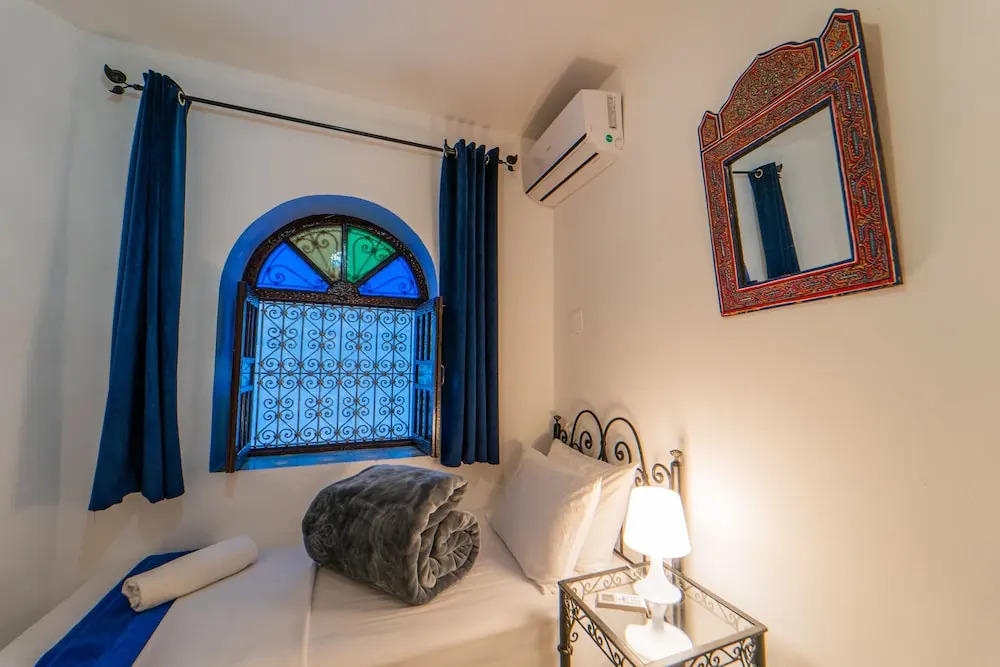 DAR NOKHBA INN