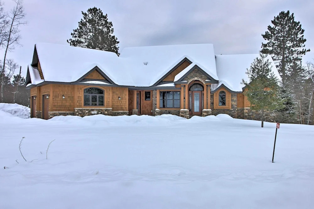 Lakefront Giants Ridge Retreat Near Ski & Golf!