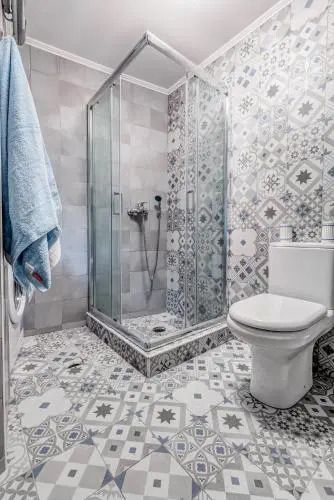 Papalina Suite