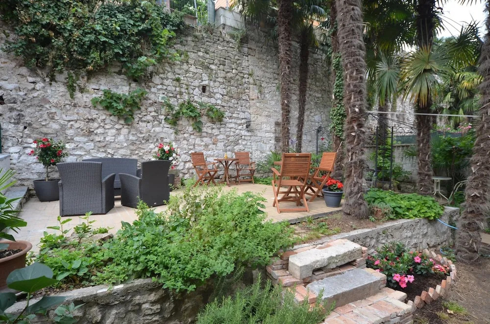 Svalba Old Town Apartments