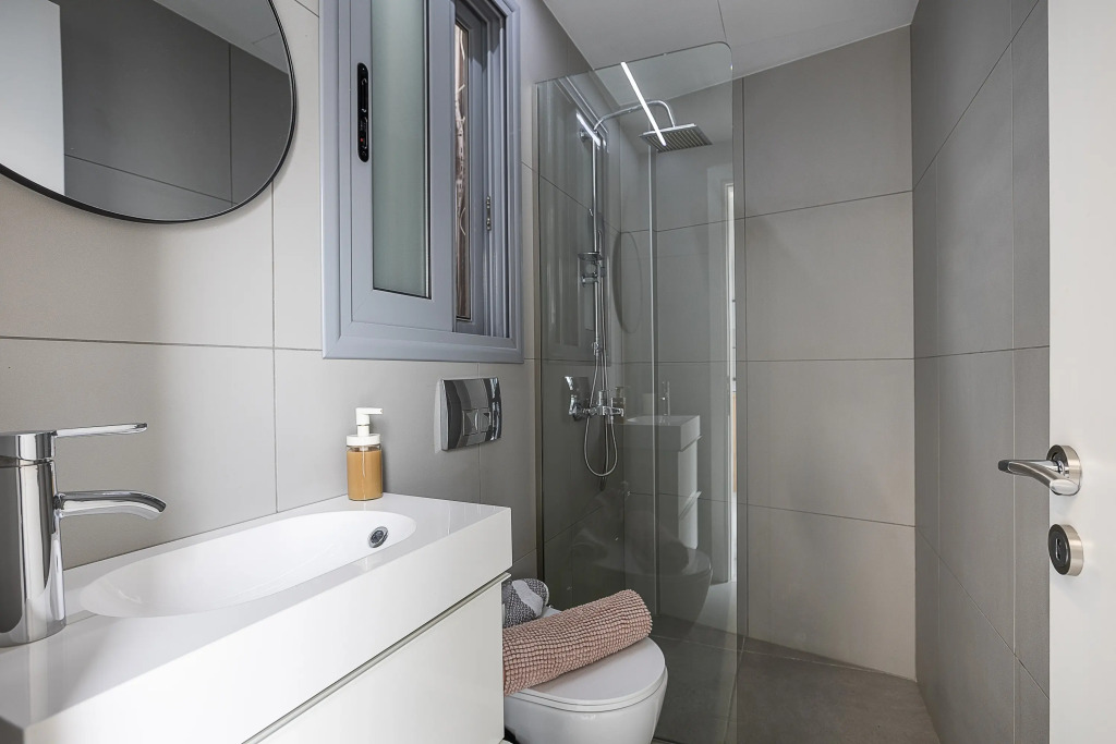 The Omnia Collection Pagrati