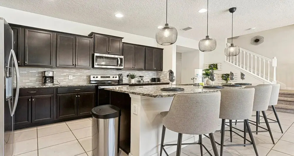 Family Kissimmee 5BR Home Pool/loft/tub