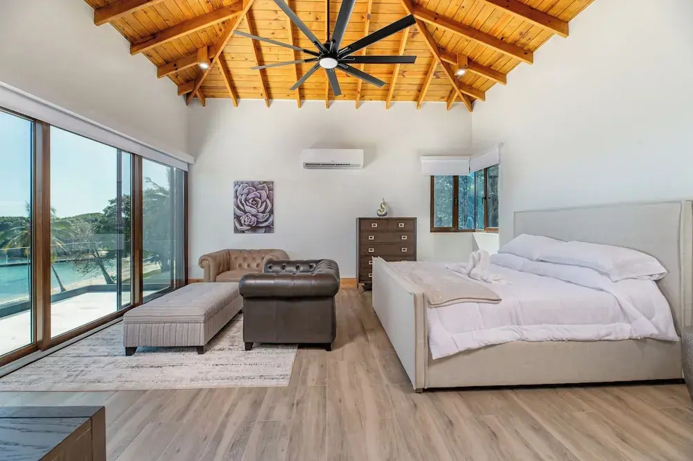 Paradise Reef Villas