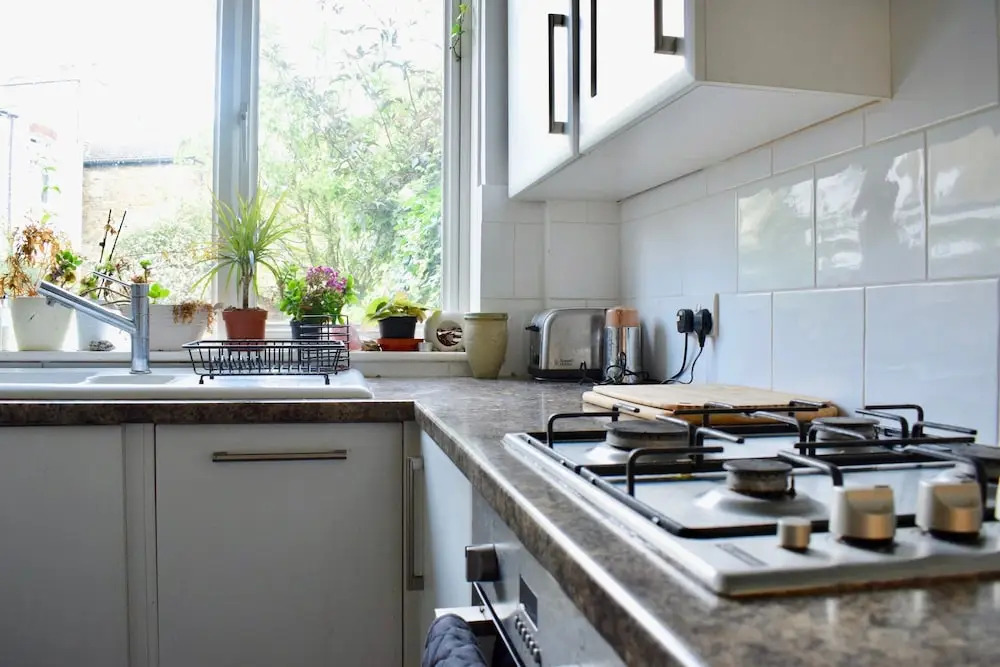 2 Bedroom Wimbledon House With Garden