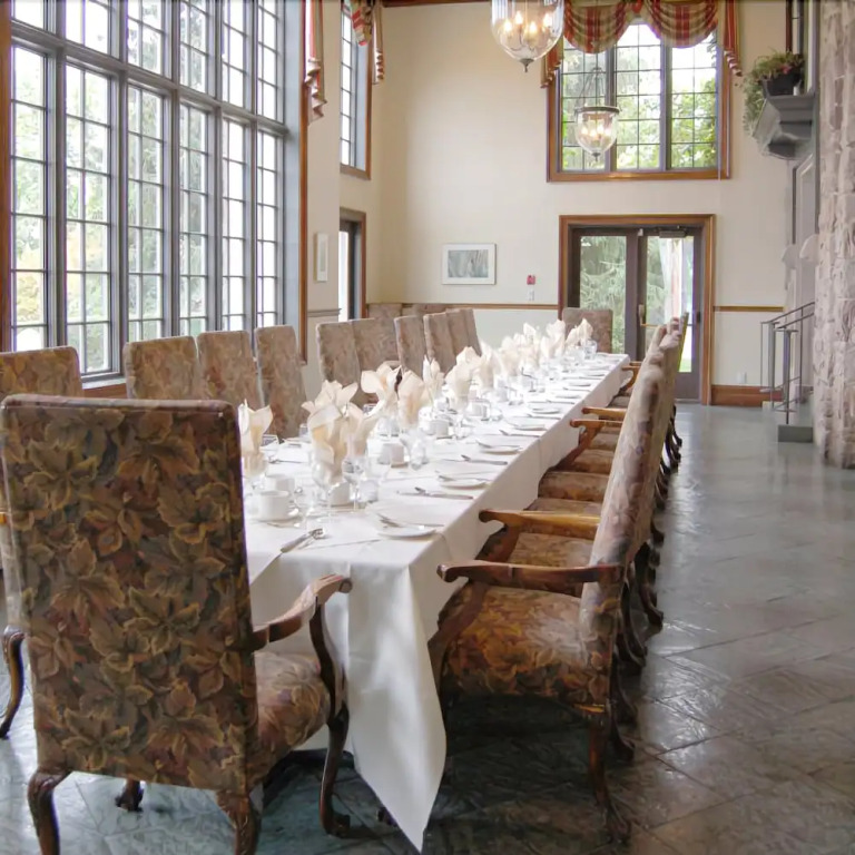 The Windermere Manor Hotel & Conference Center