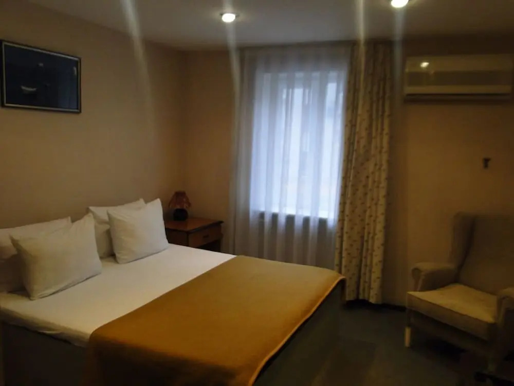 Hotel Caspian