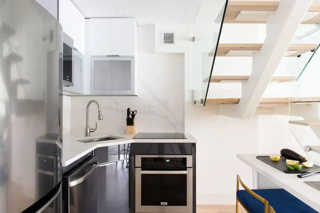 75-4c New Duplex 3BR W D Elevator Walk to C Park