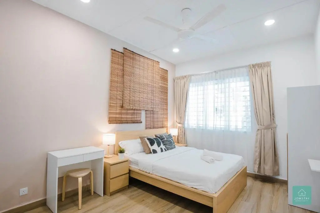 Jomstay MUJI 19 & 7 INN Ipoh Garden 8-10 pax