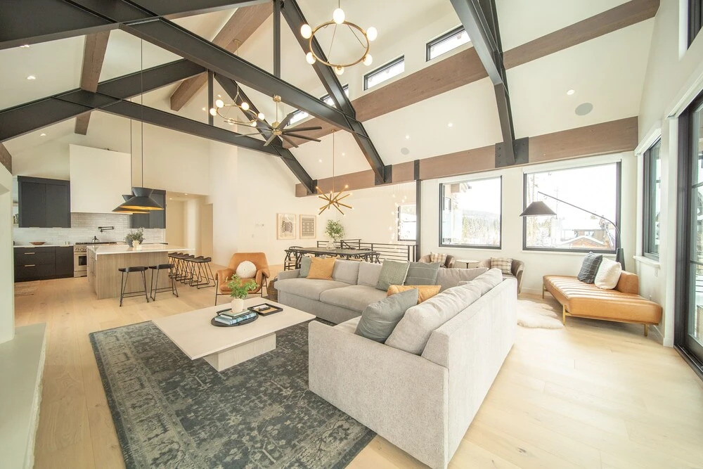 Wolf Rock Home 82