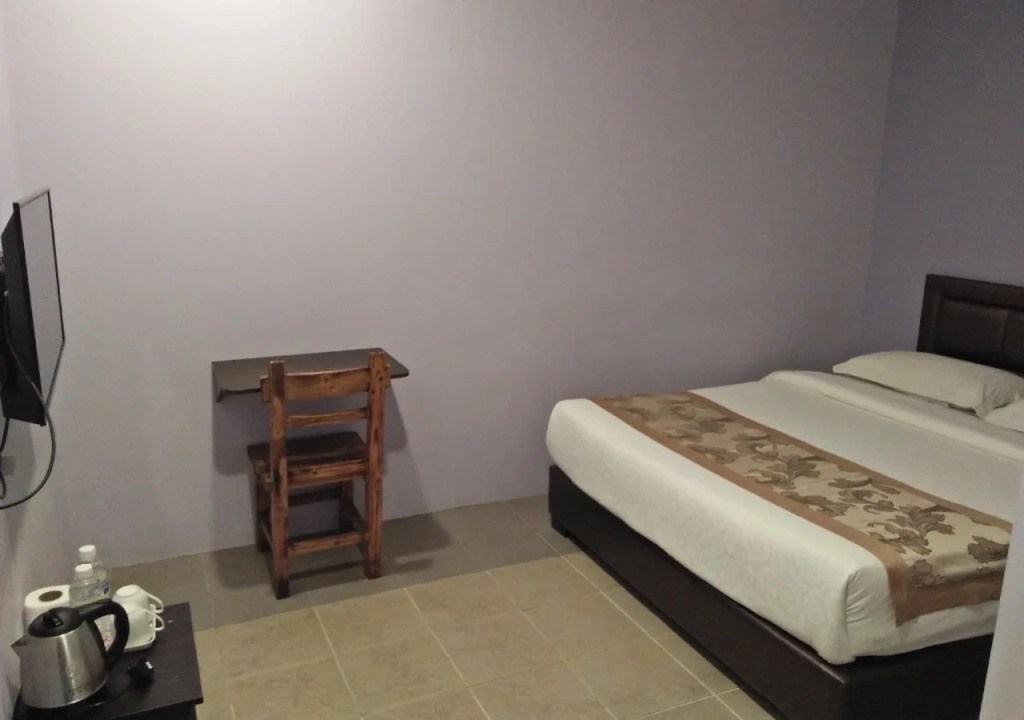 TIONG HUA HOTEL