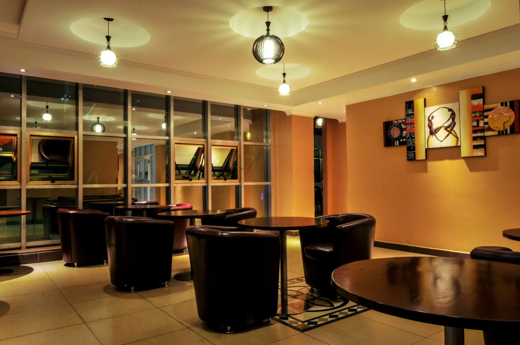 Russell Hotel