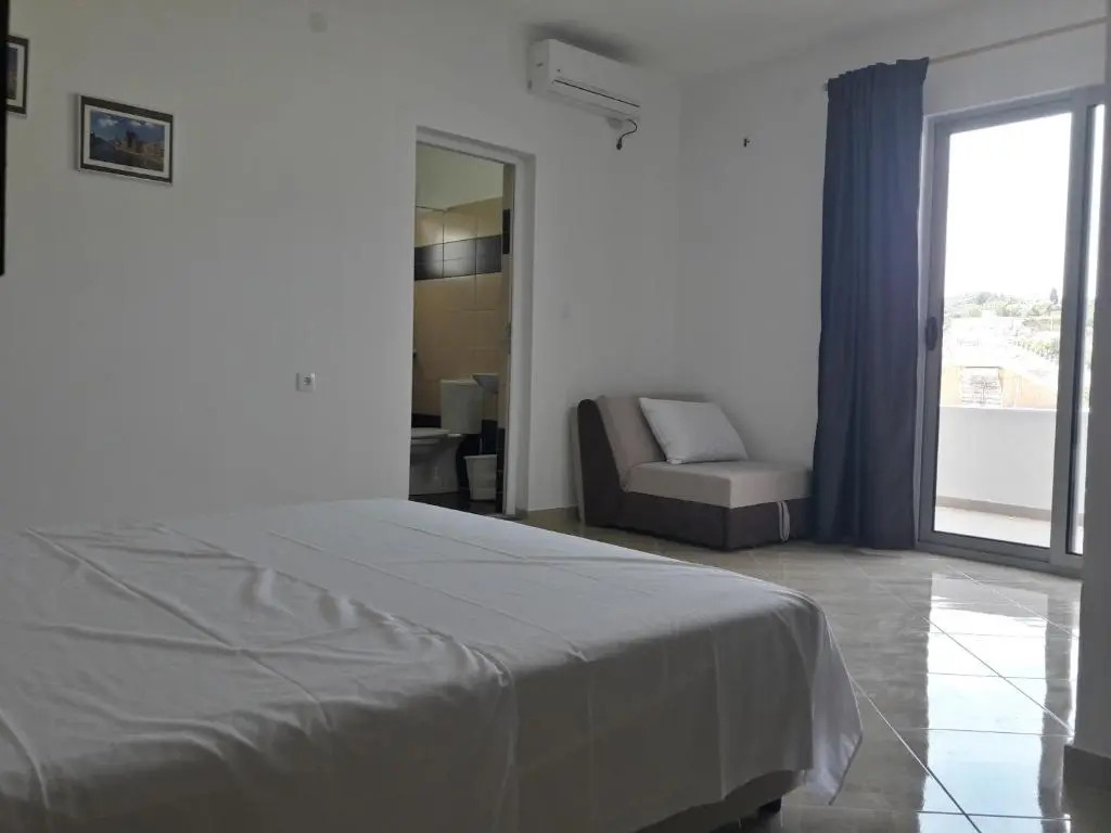 Vukli Apartments
