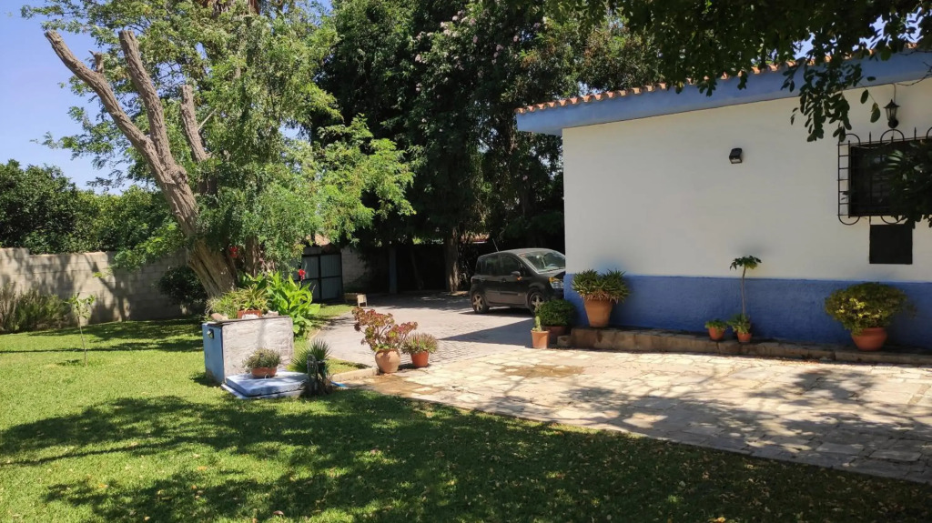 Chalet con piscina privada, natural y acogedor