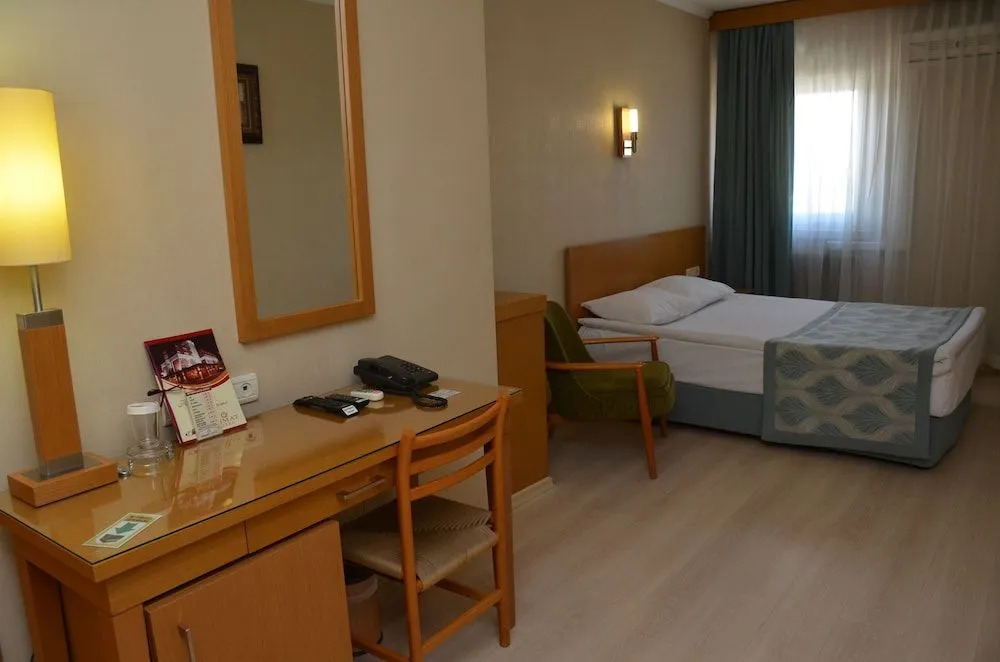 Gimat Otel