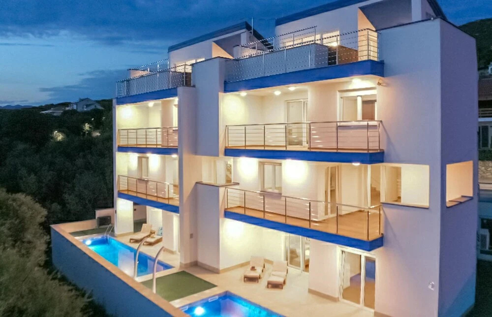 Nice Apartment in Smokvica Krmpotska With Wifi, 3 Bedrooms and Outdoor Swimming Pool