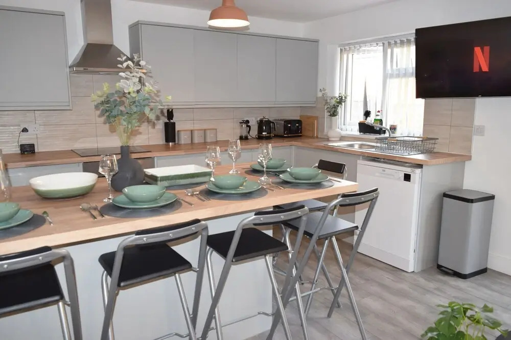 Watermill Close