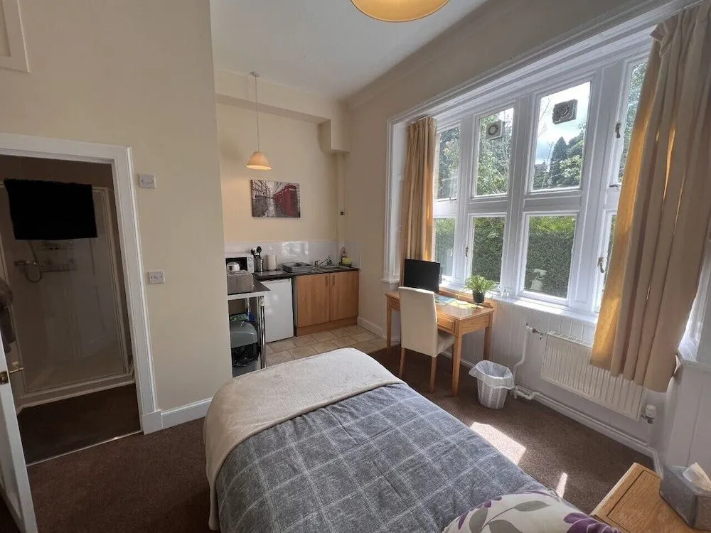 Rossal House Apartments