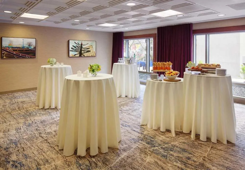 Courtyard by Marriott Portland City Center