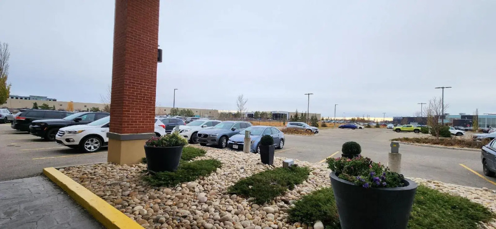 Four Points by Sheraton Edmonton Gateway