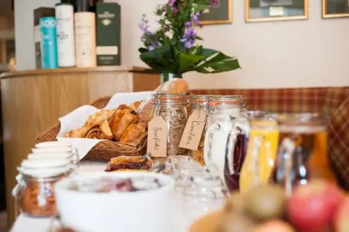 The Pipers Tryst Hotel