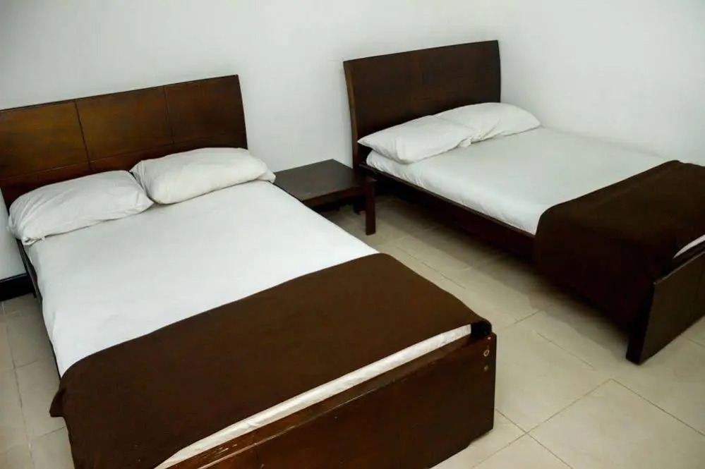 Hotel D'Caprices