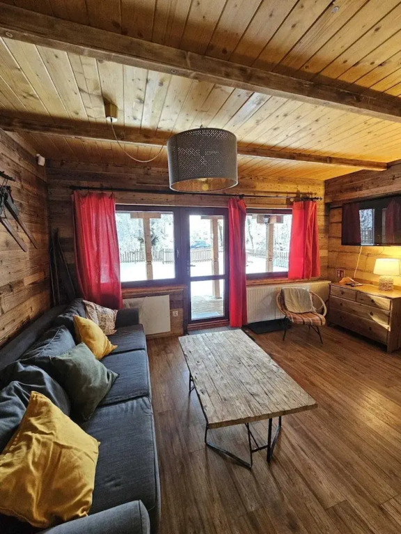 Mountain Shelter CH41