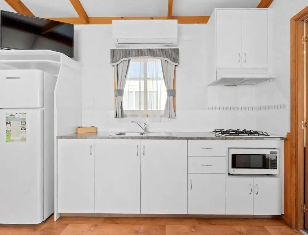Canberra Holiday Village