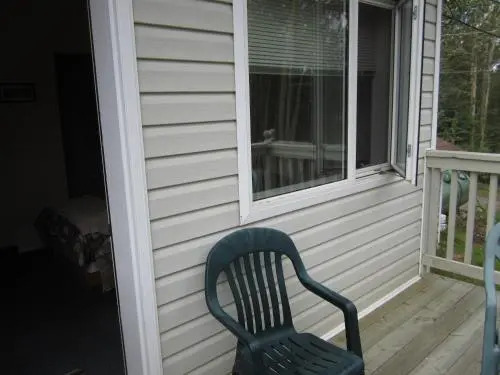 Johnsons Crossing Lodge