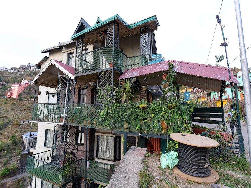 OYO 14627 Kasauli Residency