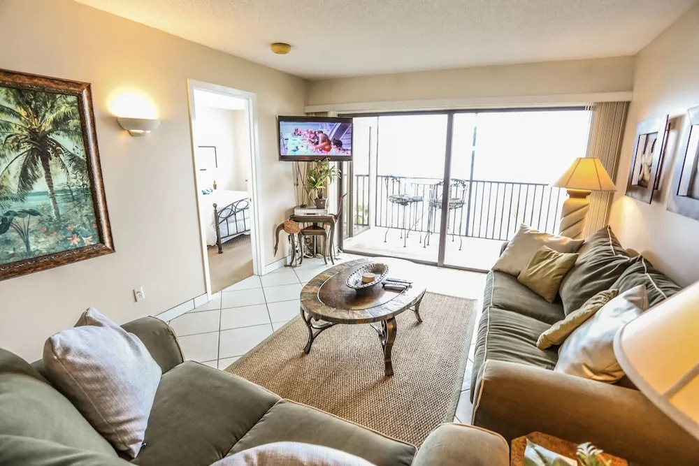 Windward Point 309
