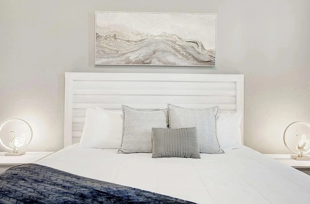 Luxury Apartment Near Clubhouse & Resort Pool