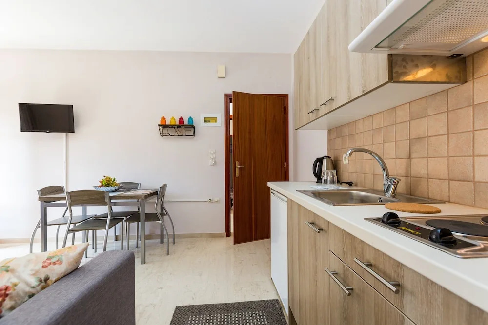 Monopati Apartments