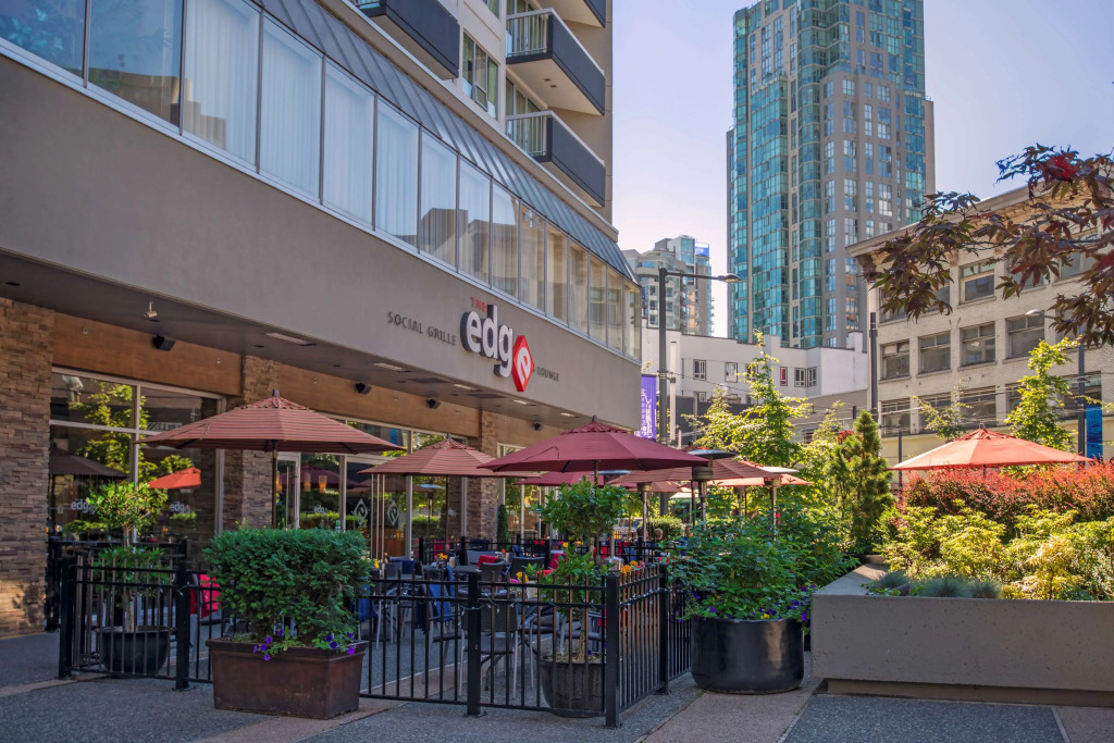 Best Western Premier Chateau Granville Hotel & Suites & Conference Centre
